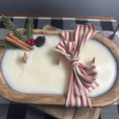 Christmas Dough Bowl Soy Candle w/ Pinecone - Sugar Cookie