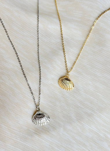Scallop Seashell Gold Necklace