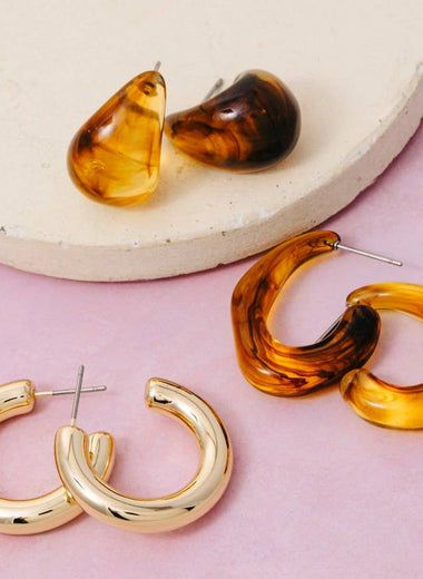 Metallic And Marble Resin Hoop Earrings Set - Gold