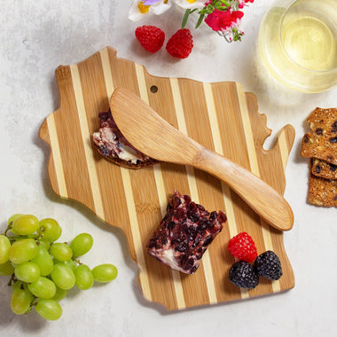 Wisconsin Shaped Charcuterie Board & Cheese Spreader Set