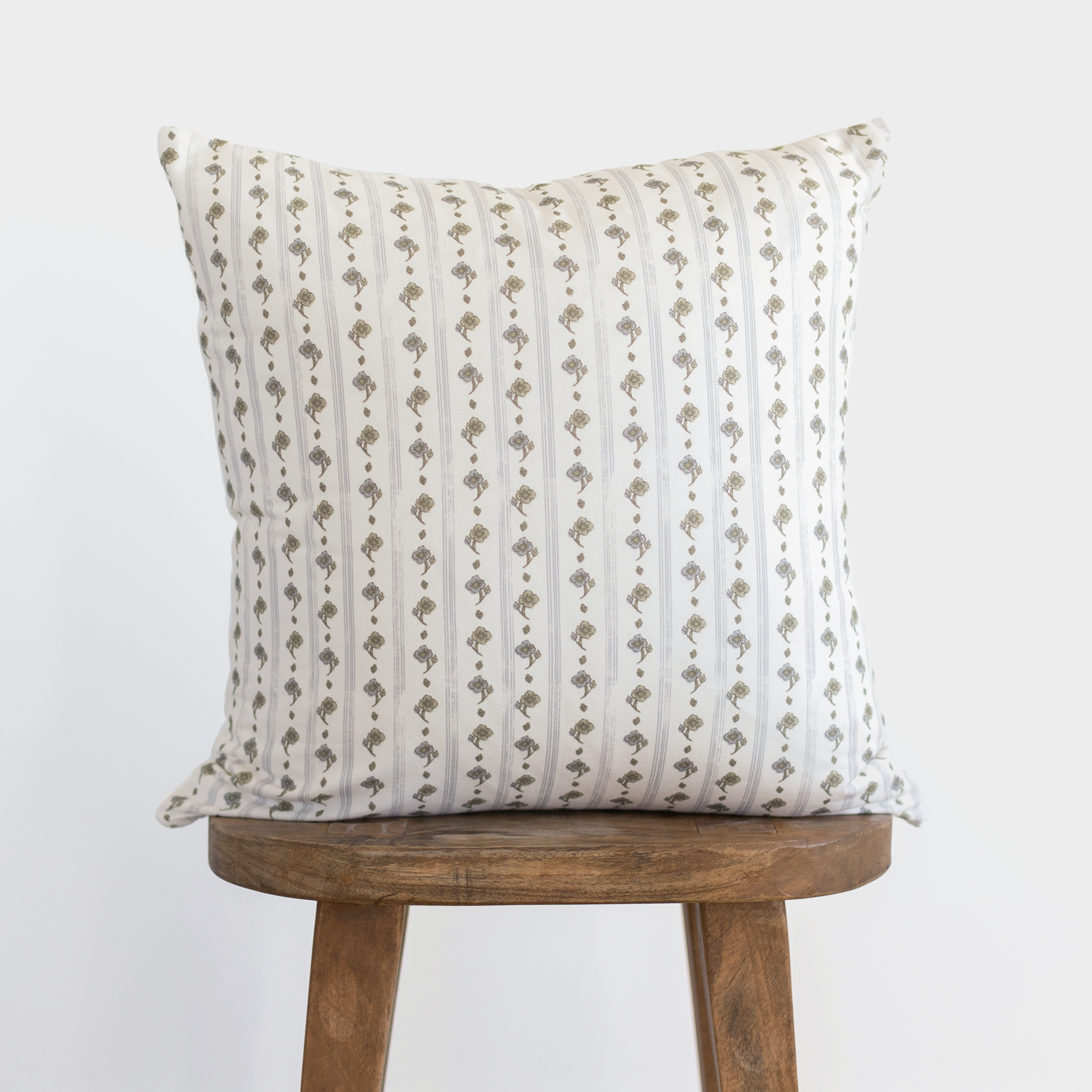 Linen & Clove Margot Pillow Cover - Thumbnail 2