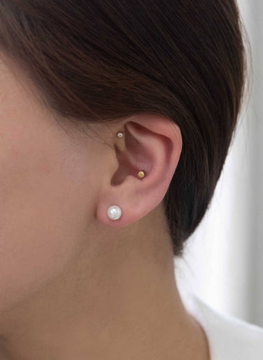 Flawless Pearl Stud Earrings: Small