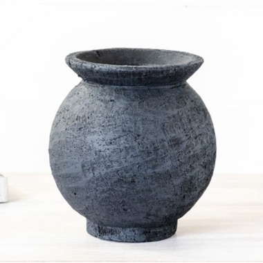 Black Round Pot