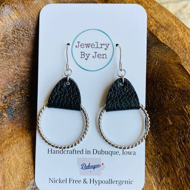 Twisted Hoop Earrings: Black