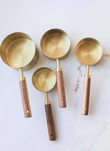 Wood Handle Measuring Cups Set