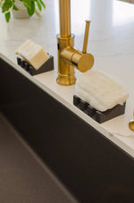 Silicone Draining Soap Dish: Black