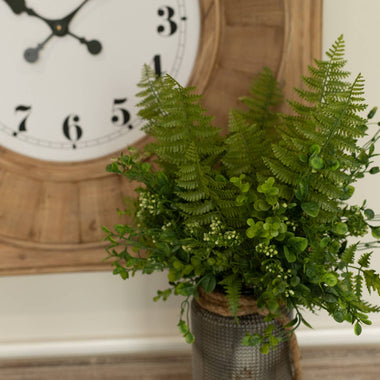 17" Mixed Fern & Boxwood Pick